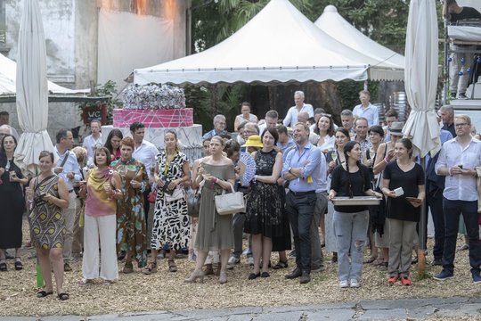 150 Gäste feierten im Teatro Paravento in Locarno...     (Bild © Pablo Gianinazzi, Keystone-SDA & VSM-Team)