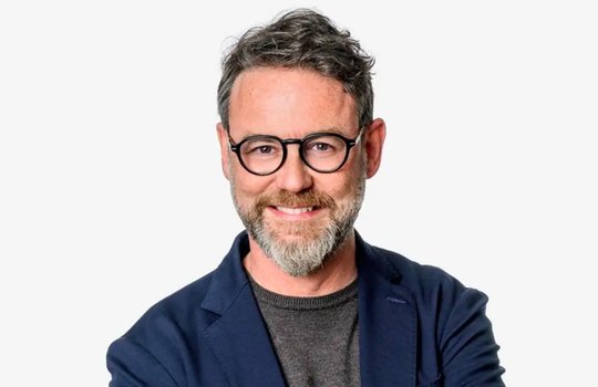 «Ich versuche einfach, den Zuschauerinnen und Zuschauern ihr ’Happy Day’ zu geben, das sie erwarten», sagt Nik Hartmann zu seiner Rückkehr zu SRF... (Bild: zVg / © SRF Gian Vaitl) 