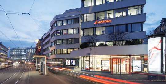 Ankeraktionäre JCDecaux SE und Pargesa Asset Management S.A., die gemeinsam 55 Prozent der Aktien halten, möchten verkaufen... (Bild: APG, zVg)