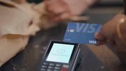 Einen ersten Einblick in die neue Markenidentität gibt der Kurz-Werbefilm «Meet Visa»... (Bild: Youtube/Visa)