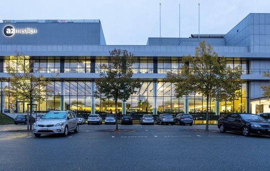 Wo kann noch gespart werden für die Effizienzsteigerung?  Newsroom am Standort Aarau...     (Bild: CH-Media)