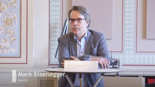 Mark Eisenegger, Leiter des FÖG: «Es zeichnet sich immer mehr ab, dass qualitativ hochwertiger Journalismus nur durch eine direkte Medienförderung zu finanzieren ist»... (Bild: Screenshot Livestream Pressekonferenz FÖG)