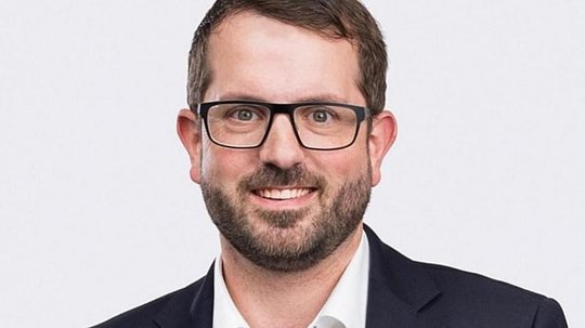 Christoph Zimmer wird in Hamburg als Teil einer Doppelspitze den Bereich Produkt und Vertrieb leiten und die Pay-First-Strategie der Gruppe vorantreiben...   (Bild: zVg)