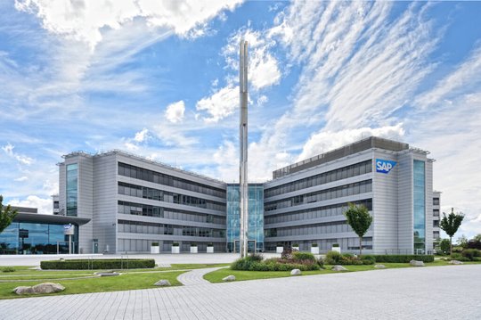 SAP gibt bekannt, dass die firmeninterne Umstrukturierung noch stärker ausfallen als ursprünglich geplant… (Bild: © news.sap.com)