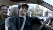 Jafar Panahi am Steuer in «Taxi»