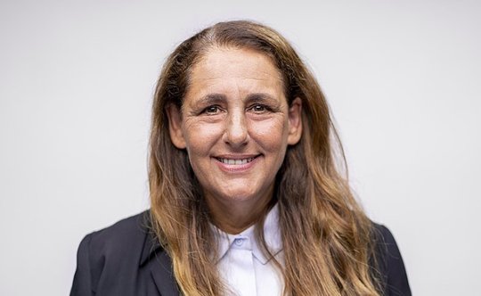 Unternehmerin, Nationalrätin, Handballerin und Kolumnistin des Jahres: Jacqueline Badran...(Bild: Wikipedia)