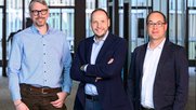Laurent Gilliéron, Stv. Chefredaktor und Leiter Visuelles, Federico Bragagnini, Chefredaktor, und Sandro Mühlebach, Stv. Chefredaktor und Leiter deutschsprachige Redaktion... (v.l.; Foto: © Keystone / C. Beutler)