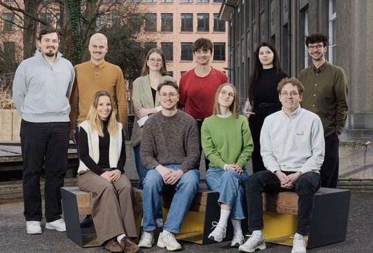 Der JJS-Vorstand: Yannick Züllig, Jeremias Schnyder, Anna Nüesch, Levin Stamm, Olivia Ruffiner,  Juan Riande (oben v.l.); Sara Spreiter, Noah Salvetti, Miriam Abt und Linus Bürgi (unten v.l., Bild: Manuel Lopez/zVg)
