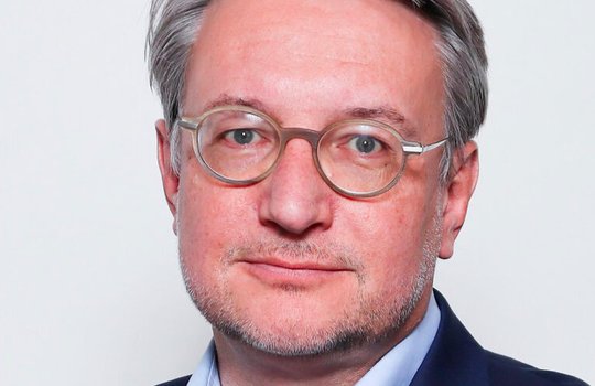 Will die Grünliberalen als «progressive Kraft» etablieren: Polit-Journalist Pascal Tischhauser... (Bild © Ringier)