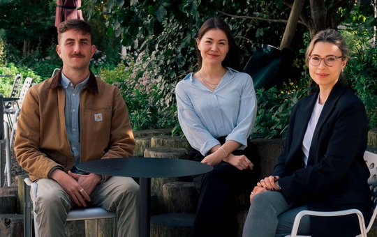 Laurin Waller, Tamara Wefers und Fabienne Schmidli (v.l.) arbeiten neu an der Zürcher Förrlibuckstrasse... (Bild: zVg)