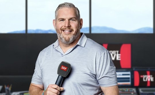 Erster Hosenlupf auf SRF 1 ist für Christian Stucki im «Schwingklub» vom 23. Juni... (Bild: SRF/zVg)