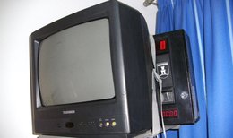 fernseher-mit-munzeinwurf