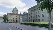 Wie die Behörden an der Berner Bundesgasse den Quellcode ihrer Software genau offenlegen, soll ein Wust an «Leitfäden», «Anleitungen» und «Checklisten» klären... (Bild: Screenshot Google Maps)