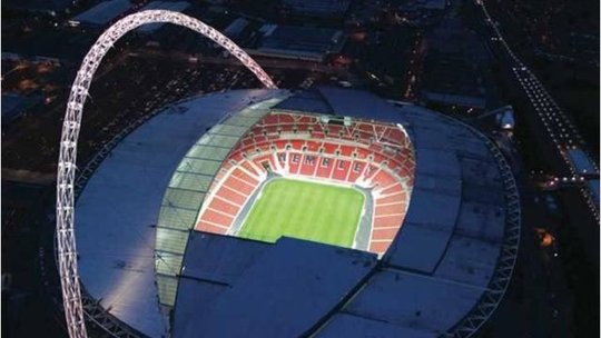 Das Wembley-Stadion erfüllt alle Voraussetzungen für eine Corona-konforme Premiere des neusten Films von James Bond...     (Bild: London Tourismus)