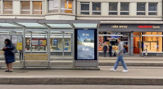 Wie ist das Wetter in den Bergen? Feratel Schweiz vermarktet Screens in den Skigebieten Saas Fee, Andermatt-Sedrun, Aletscharena, Crans Montana und Savognin...   (Bild zVg)