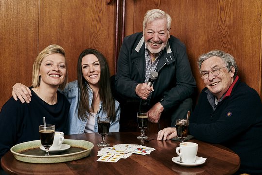 Das neue Team von «Oh Läck Du Mier!»: Susanne Kunz, Viola Tami, Alex Engster Charles Lewinsky...       (Foto: Thomas Egli, zVg.)