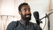 Johan Djourou erreicht mit «Face au miroir» nach eigenen Angaben im Schnitt 430'000 Personen... (Bild: Ringier)