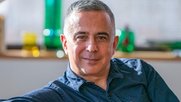 «Die SRG wurde massiv gerügt wegen Nichtberichterstattung und sie reagierte darauf mit Nichtberichterstattung»: Der Zürcher Anwalt Emrah Erken... (Bild: zVg/ © O. Brandenberg)