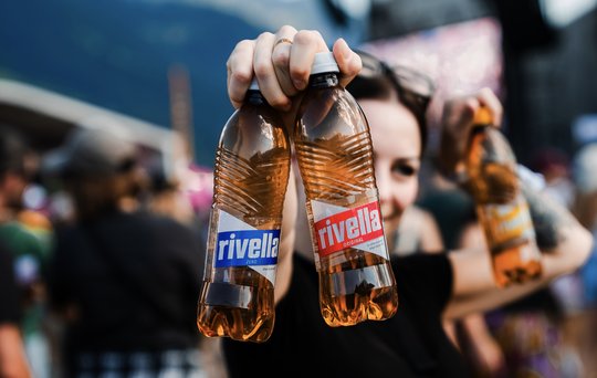 Bisher war Family in Uster die Leadagentur des Getränkeherstellers: TBWA Zürich übernimmt per sofort...   (Bild: Rivella/zVg)