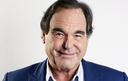 Oliver Stone ist zurück in Zürich.