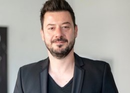 Dottore kommt von Sony Music