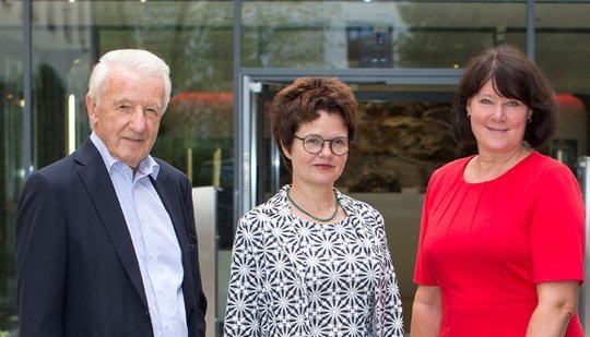 Peter Haller, Sybille Stempel und Anke Schäferkordt (r.) bilden Aufsichtsrat der Serviceplan Gruppe