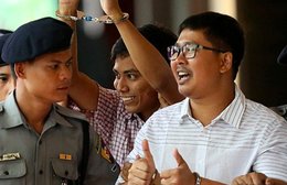 Wa Lone & Kyaw Soe Oo griffen Tabutehma auf