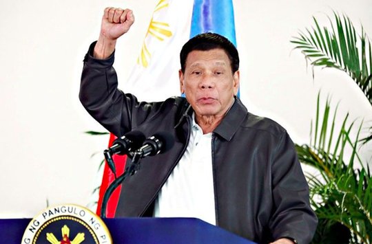 Präsident Rodrigo Duterte: «Nur weil du ein Journalist bist, bist du von Attentaten nicht ausgenommen, wenn du ein Hurensohn bist.»