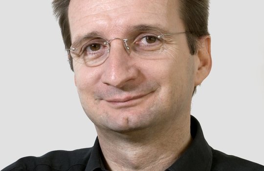 Comparis-Gründer Richard Eisler ist neuer VR-Präsident der Decisis Holding AG, zu der das Vergleichsportal gehört... (Bild: zVg)