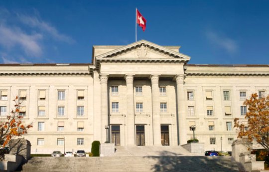 Auslöser war eine Streiterei um die Löschung eines Kommentars zu Corona-Schnelltests auf der Instagram-Seite von SRF News... (Bild: © Bundesgericht / zVg)