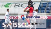 Die Swisscom ist seit neun Jahren Sponsorin der Super League, die ab nächster Saison Credit Suisse Super League heisst… (Bild: © Montage/Ringier)