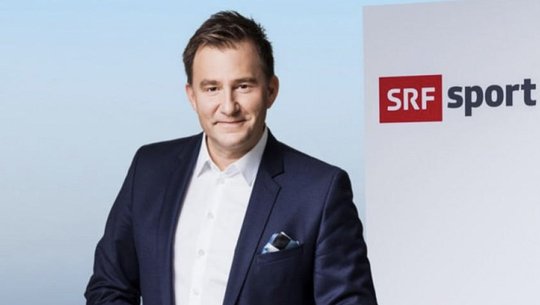 SRF-Sportreporter Sascha Ruefer: Spanien oder Mexiko? Carlos Rodriguez oder James Rodriguez? Endstand 4:3 oder 4:2?   (Bild: © SRF)