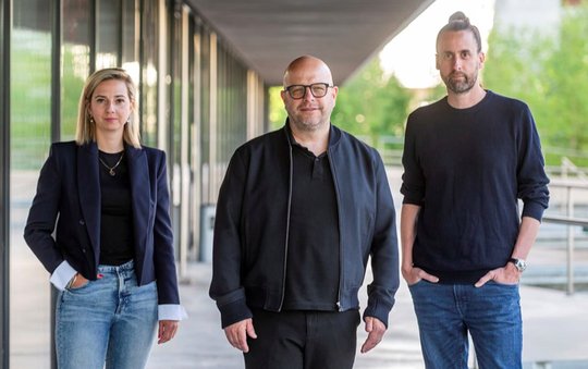 Neue Führungscrew: Gründer Martin Matt (Mitte) mit Florence Noelpp und Christoph Marti, die beide seit 2016 für die Agentur arbeiten... (Bild: zVg)