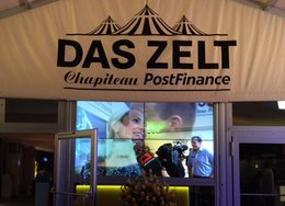 Das-Zelt-Premiere2015-Klein-Report