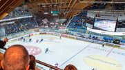 Public-Viewing-Gotteron-gegen-HC-Davos-TV-Ubertragung-Stadion-Klein-Report