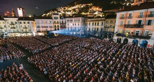 Piazza Grande in Locarno ist bereit für das 77. Locarno Film Festival vom 7. bis 17. August...   (Bild © Filmfestival Locarno)