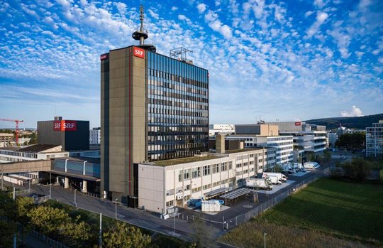 Der Sender am Zürcher Leutschenbach will eine «genderneutrale Sprache» anstreben... (Bild: SRF/Oscar Alessio)