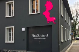 Pink Squirrel arbeitet zum ersten Mal für AKB