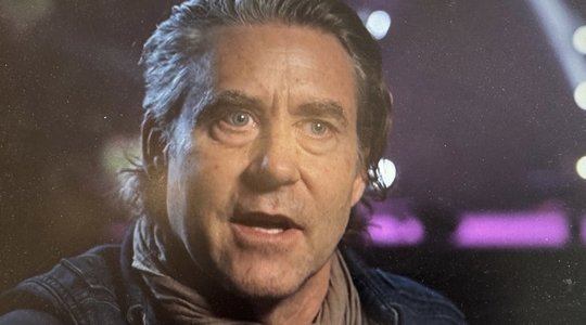 «Eine geschäftliche Verbindung zwischen SRF bzw. SRG und 'Das Zelt' besteht nicht», schreibt SRF auf Anfrage... (Bild: Screens. 10 vor 10)