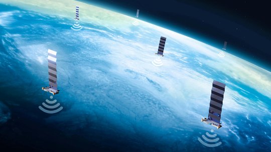 Aktuell funken bereits 1'600 Satellliten von Starlink aus dem All...            (Bild: t-online)