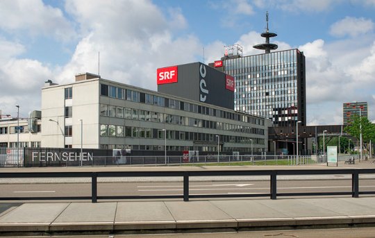 Nicht nur im Online-Bereich, auch bei den SRF-Radios könnte das Regionale künftig an den Rand gedrängt werden... (Bild © SRF)