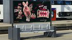 Das überladene Storytelling bringt das Markenversprechen «No Bullshit inside» zum Leuchten... (Bild: zVg)