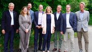 Brigitte Berger Kurzen (4. von links) präsidiert neu den Reiseveranstalter für Ferien in der Schweiz... (Bild: zVg)