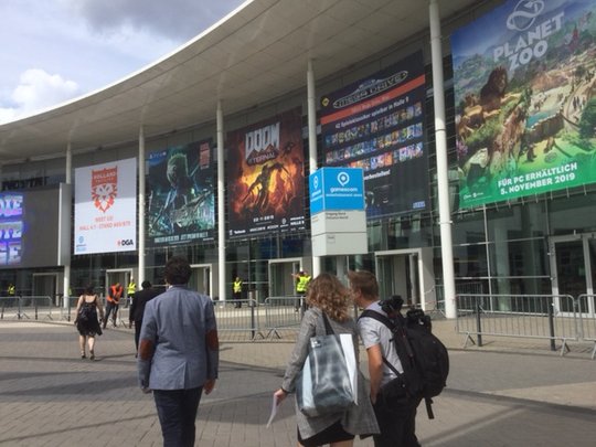 Nur am Medientag 2019 war es in Köln so leer. Danach strömten 370'000 Gamer in die Hallen. Jetzt wird es vor Ort gar kein Publikum mehr geben...