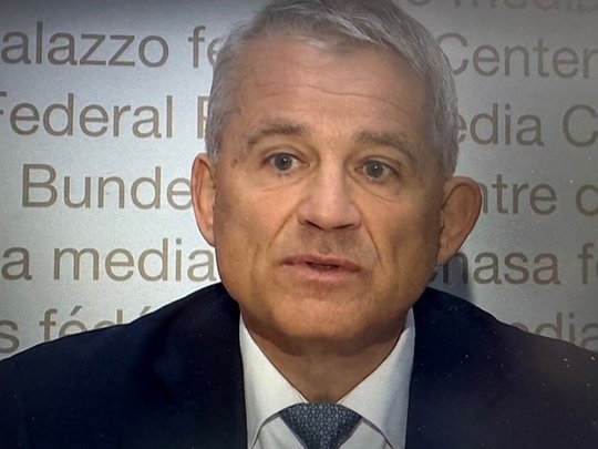 «Diese Initiative führt die Schweiz aufs Abstellgleis», warnt Beat Jans... (Bild: Screenshot (SRF))