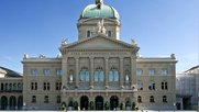 Die Ratsdebatte um das Volksbegehren zieht sich in die Länge, noch immer hat der Nationalrat nichts entschieden... (Bild: Wikipedia)