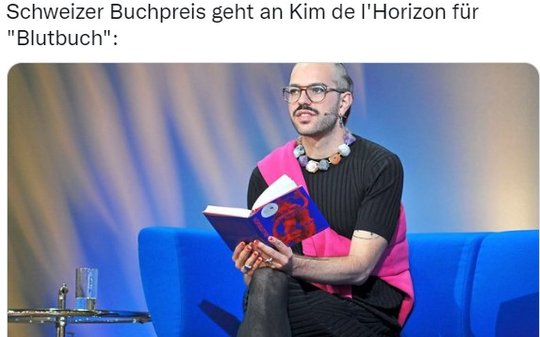 Kim de l’Horizon, der sich selbst als non-binär definiert, «verwandle Erfahrung in Literatur», schrieb die Jury in ihrer Begründung...           (Bild: Twitter)