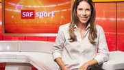 Sie moderiert im Radio und im TV (Bild: SRF)