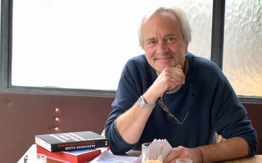 Ehemaliger «Folio»Chefredaktor und Pensionär Daniel Weber steigt bei der «Weltwoche» als Herausgeber ein - zwölf Seiten zu «Literatur und Kunst» gibts jede Woche...