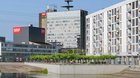 Die Sparschraube wird unter anderem in den Studios in Zürich Leutschenbach angezogen... (Bild: © SRF)